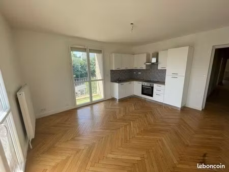 appartement 1 pièce 11 m²