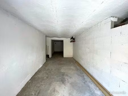 depot - entrepot 30 m² nice