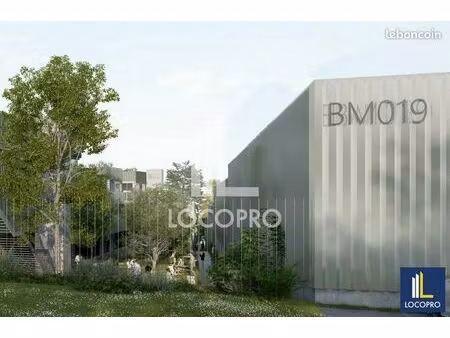 local d'activité 5 083 m²