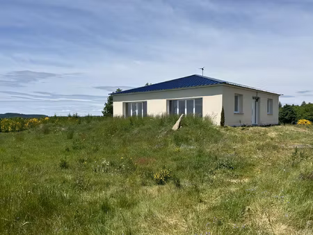 maison à peyrelevade en corrèze