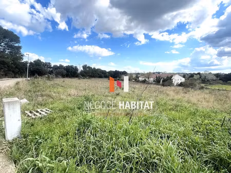 vente terrain 2300 m² à generac (30510)  303 600 €