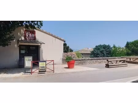 fonds de commerce coeur de village rochegude