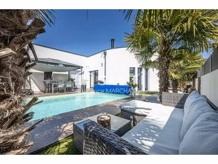 superbe contemporaine de plain-pied 3 ch garage piscine