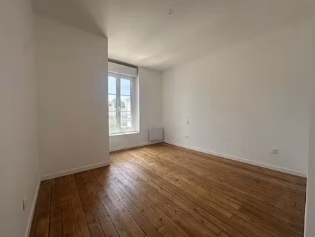 location maison 9 pièces 139 m² à le mans (72000)  1 490 €
