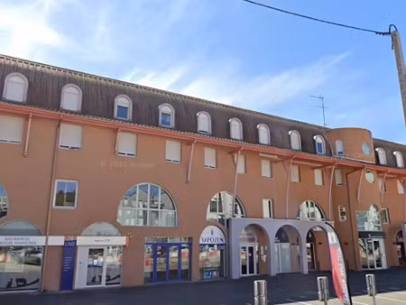 location locaux professionnels 120 m² à billere (64140)  1 466 €