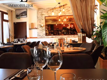 murs commerciaux front de neige