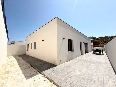 maison plain-pied avec jardin