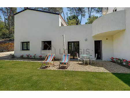maison individuelle 2 chambres meublée avec jardin