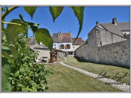 maison de ville avec beau terrain – 10 min de la ferté-milon (02460)– 133 m² – 3/4 chambre