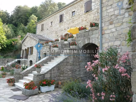 propriete 9pièce(s) 5chambre(s) 306 m² ucel (07200)