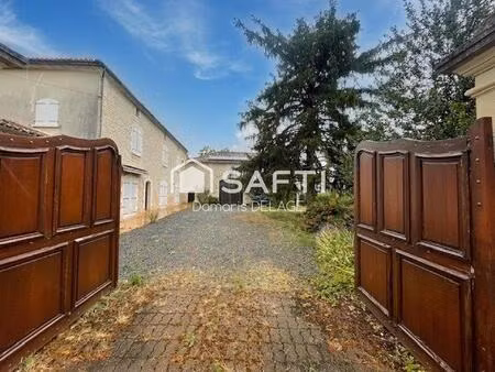 maison en pierres - 6 chambres - dépendances et piscine