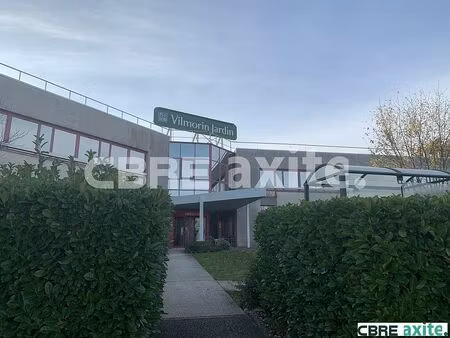 location bureau saint-quentin-fallavier 2 205 m²