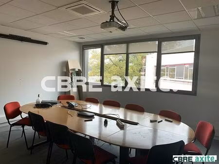 location bureau saint-quentin-fallavier 300 m²