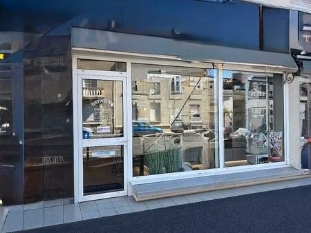 vente/location commerce chatellerault 141 m²