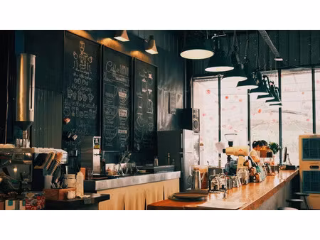 superbe affaire de petite restauration/ café /pâtisserie/ vieux port la rochelle (17)  emp