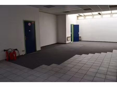 à louer local commercial 115 m² – 720 € |dunkerque