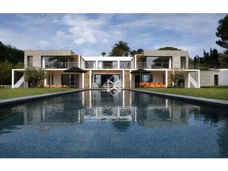 villa contemporaine exceptionnelle avec vue mer dans un domaine fermé