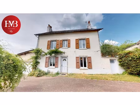 vente maison 7 pièces 94 m² à montsalvy (15120)  94 950 €