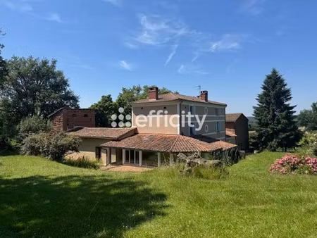 maison 10 pièces - 220 m²