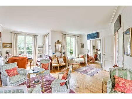 maison de luxe à vendre dans le quartier brancas-fontenelles-beauregard