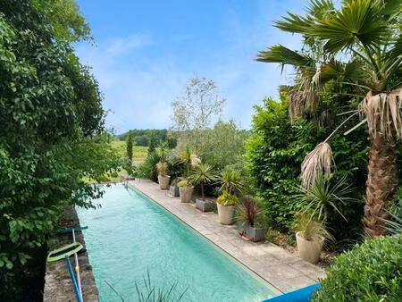 cette propriété est un joyau rare  avec un style et un cadre uniques