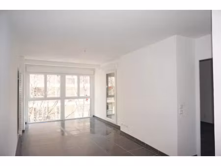 vente appartement 3 pièces 52m2 marseille 10eme (13010) - 148000 € - surface privée