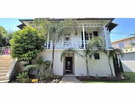 villa avec piscine cannes (06)