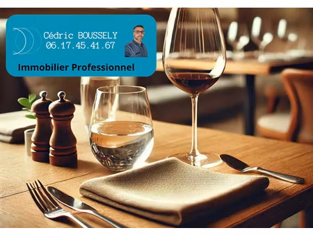 vente local commercial 62m2 jonzac 17500 - 137000 € - surface privée