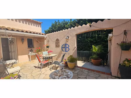 montady maison 5 pieces de 150 m2 dont dependance sur un terrain de 580m²