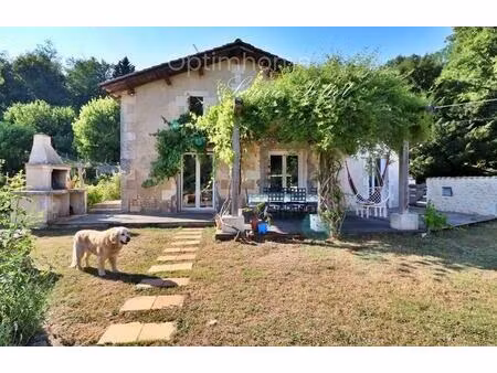 maison à vendre 3 pièces avec une piscine et un grand verger à saint thomas de conac (17)