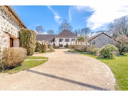 vente maison 11 pièces 317 m² à montboucher (23400)  540 000 €