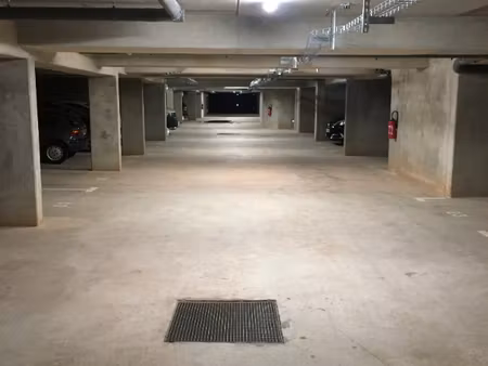 parking / box résidence clos paradis