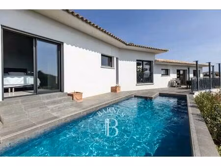 solenzara. villa 3 chambres. piscine. aperçu mer. proche plage