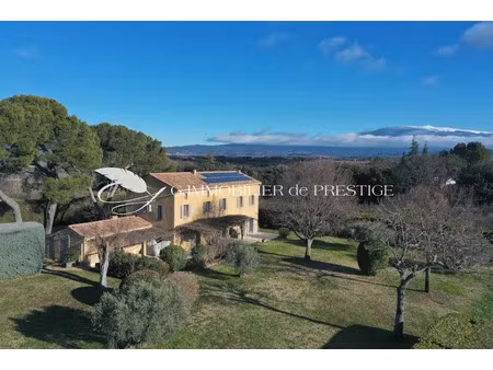vente maison 9 pièces 257 m² à carpentras (84200)  795 000 €