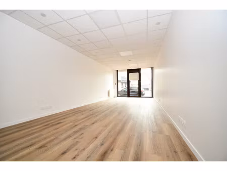 local commercal de 35 m2 a louer sur un axe tres passant