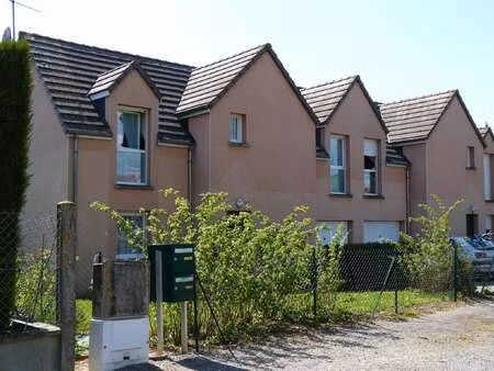 location maison à bazoches-sur-hoëne (61560) : à louer / 82m² bazoches-sur-hoëne