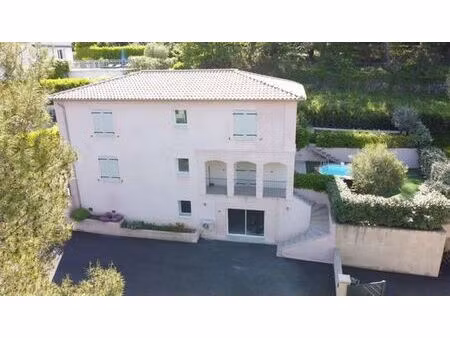 villa de 5 pièces de luxe en location le rouret  france