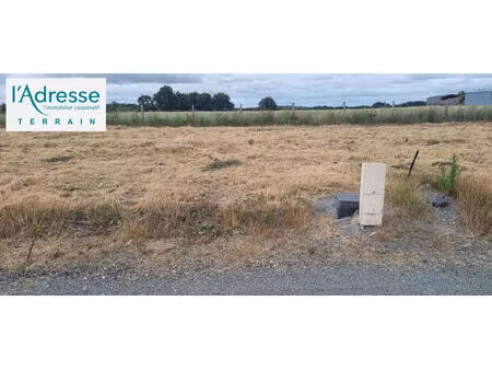 vente terrain  421.00m²  l'aiguillon
