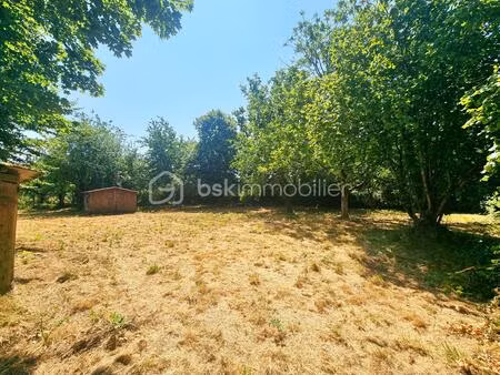 terrain de 1 131 m² à chateaubleau