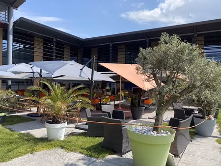 vente locaux professionnels 330 m² à savigneux (42600)  470 000 €