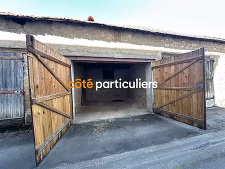 vente parking 16.63 m² à saint-amand-montrond (18200)  18 000 €