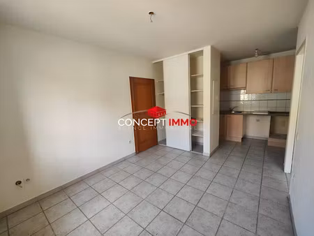 location appartement 2 pièces 31 m² à belgentier (83210)  510 €