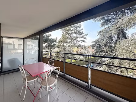 location meublée appartement 2 pièces 43.33 m² à bron (69500)  981 €