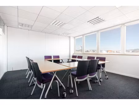 location meublée locaux professionnels 45 m² à marseille 10ème (13010)  3 428 €