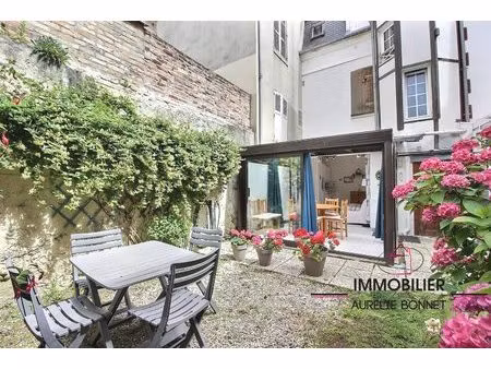 ravissant 2 pièces avec jardinet