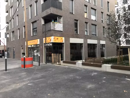 tres beau local emplacement n°1 nationale 3