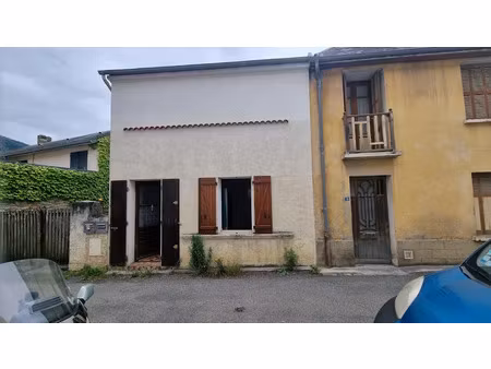 vente maison 4 pièces 67 m² à asté (65200)  70 000 €