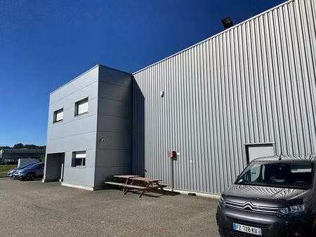 location bureau guewenheim 264 m²