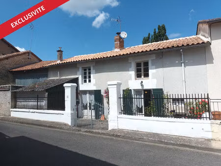 maison saint martin l`ars 4 pièce(s) 136 m2