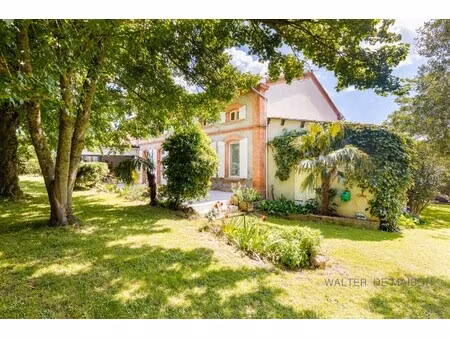 maison de luxe à vendre à belberaud
